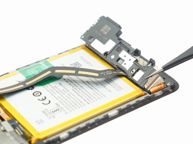 OnePlus-5-Teardown-20-600x400.jpg