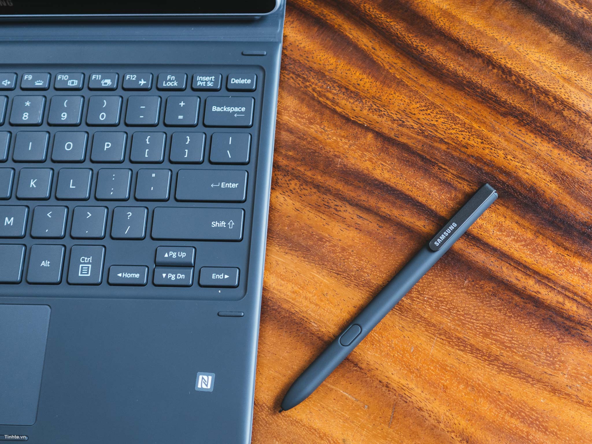 Samsung_book12-5.jpg
