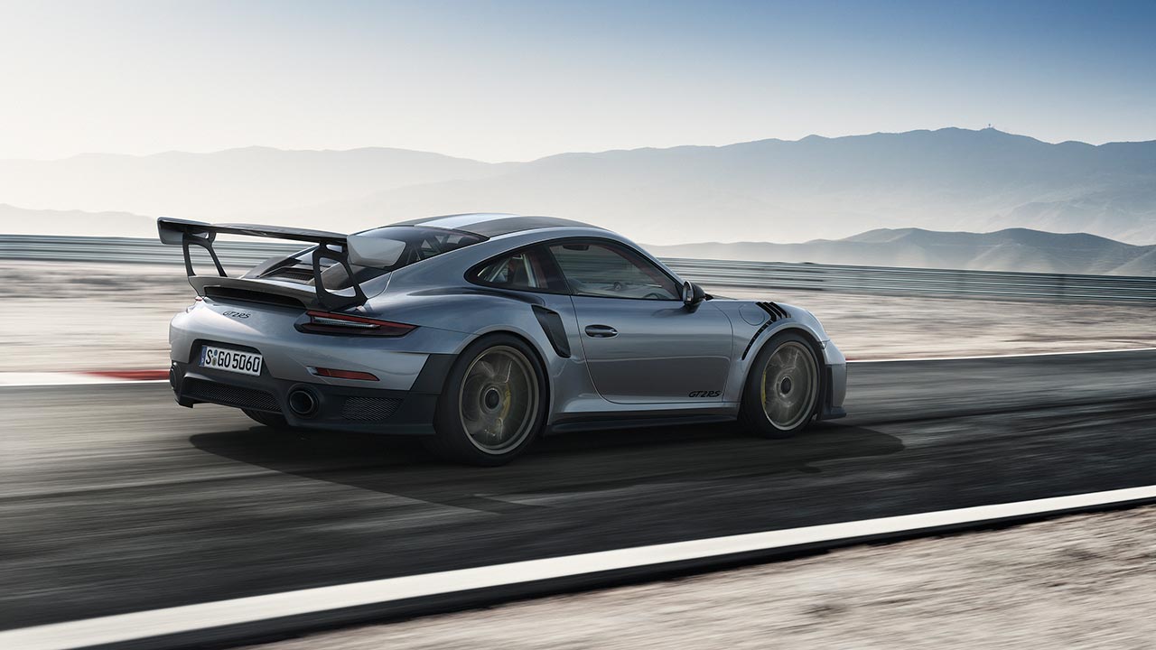 Porsche_911_GT2_RS_tinhte_3.jpg