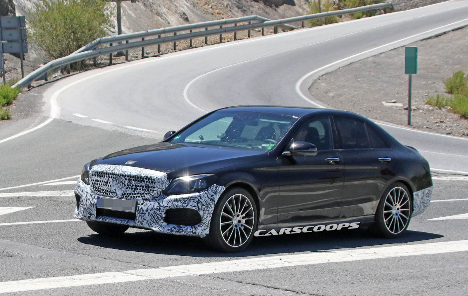 Mercedes C-Class facelift 2 copy.jpg