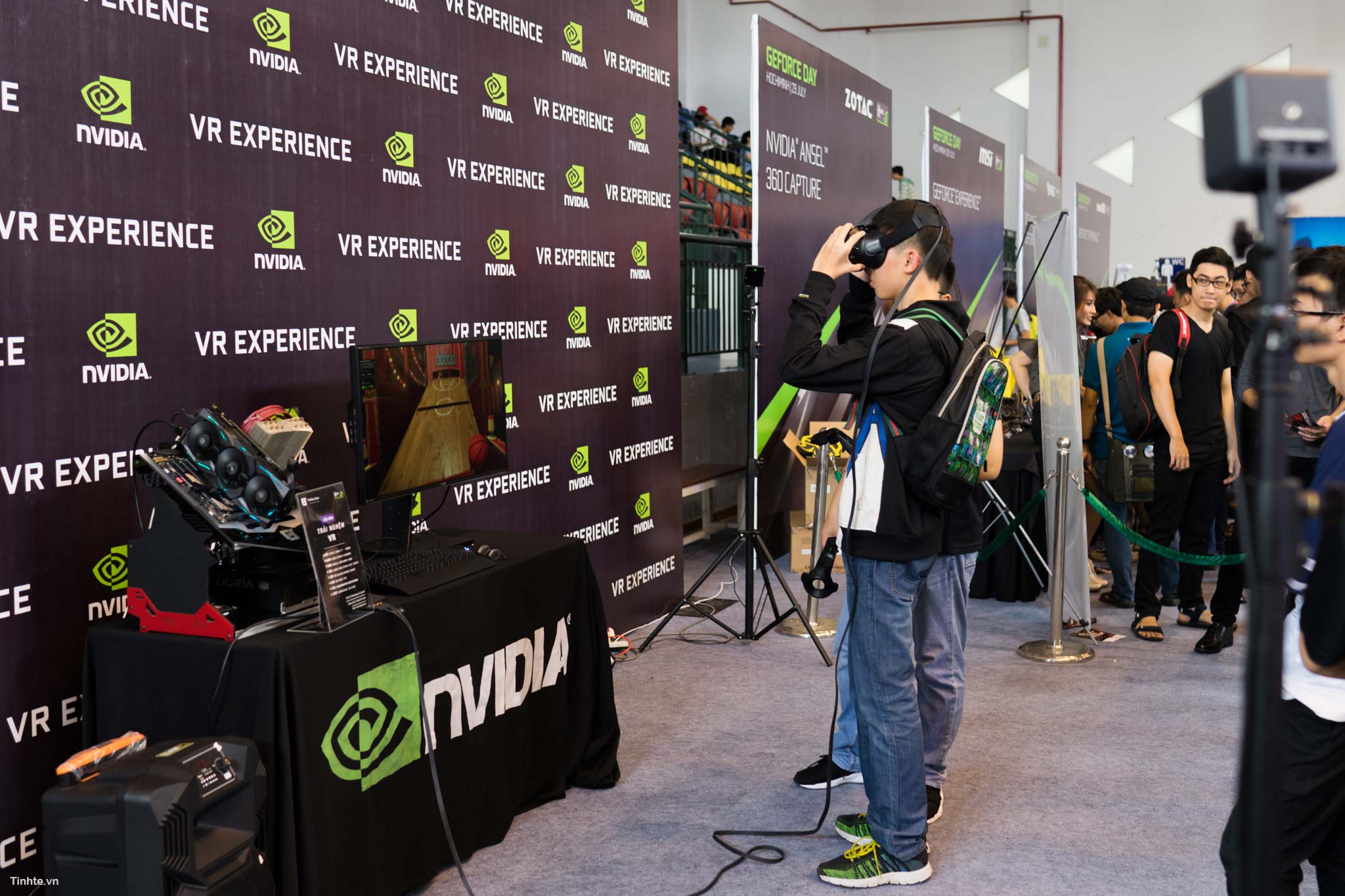 GeForce_Day_2017-10.jpg