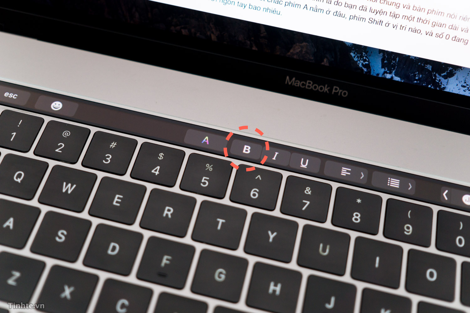 tinhte_MacBook_Pro_Touch_bar_Touch_ID_1.jpg