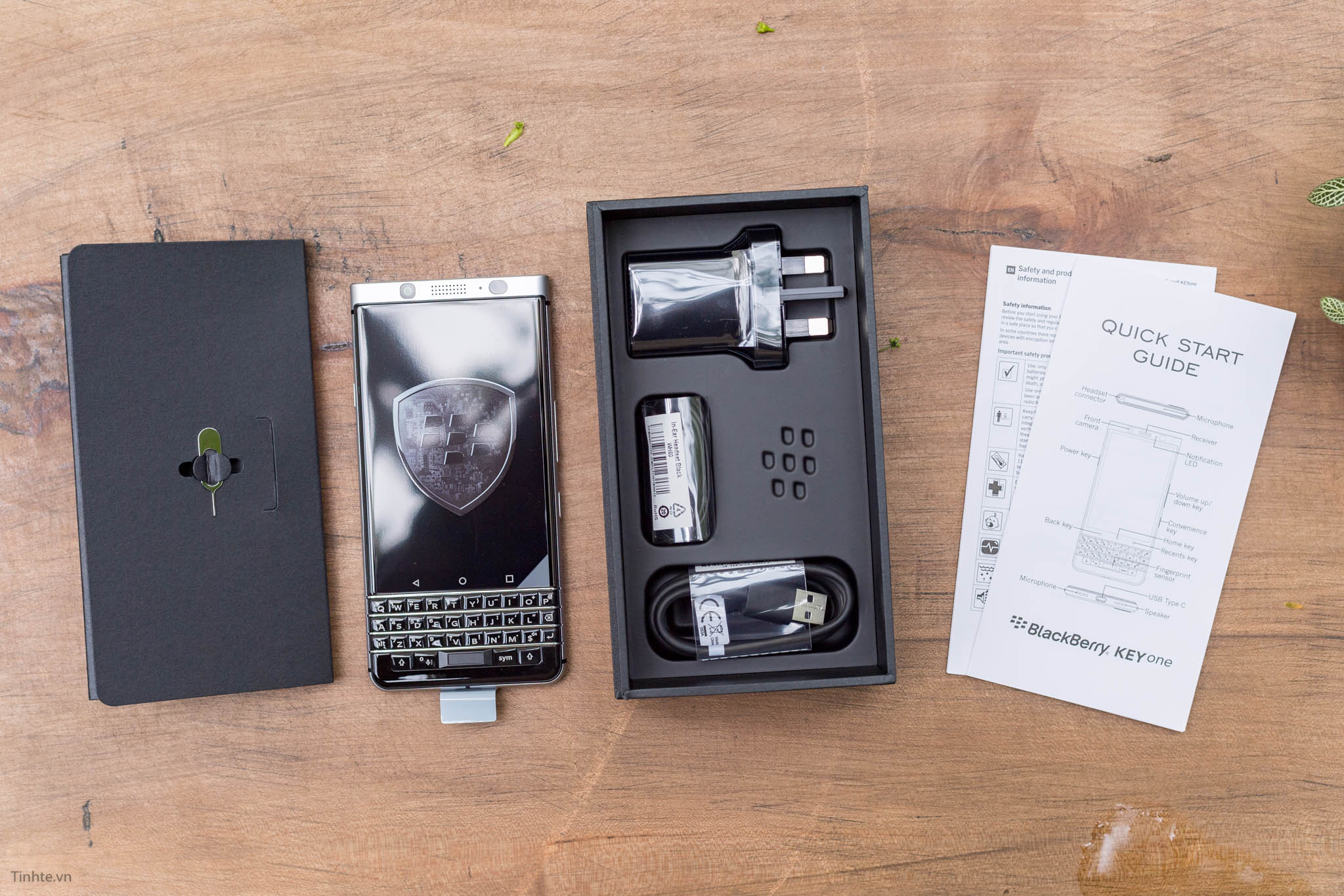 BlackBerry-KEYone-tinhte-9.jpg