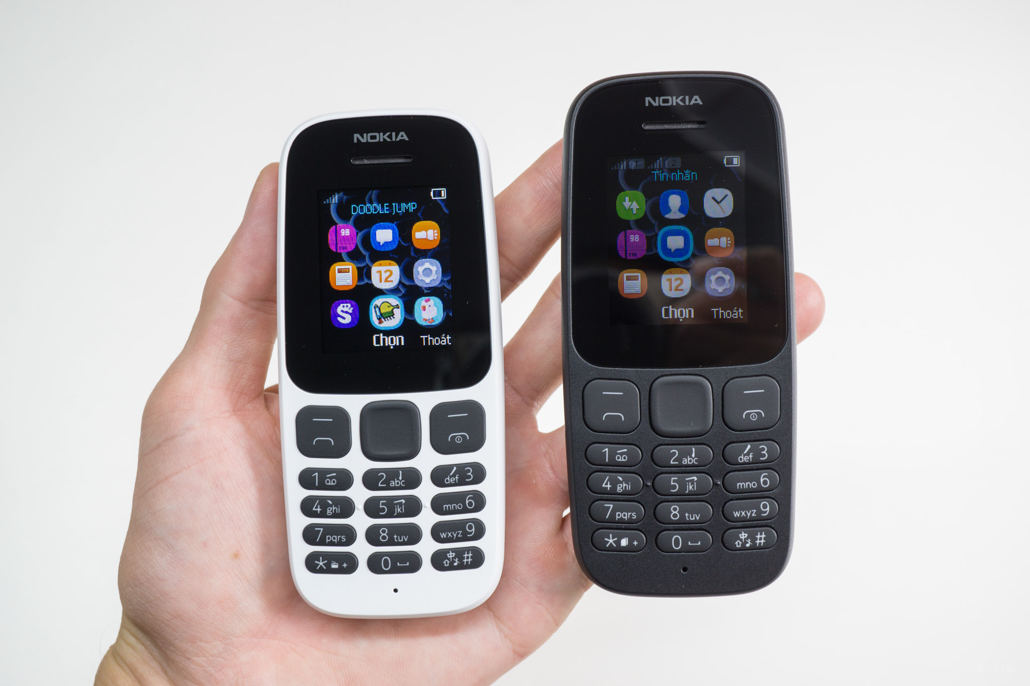 Nokia 105 2017-6.jpg