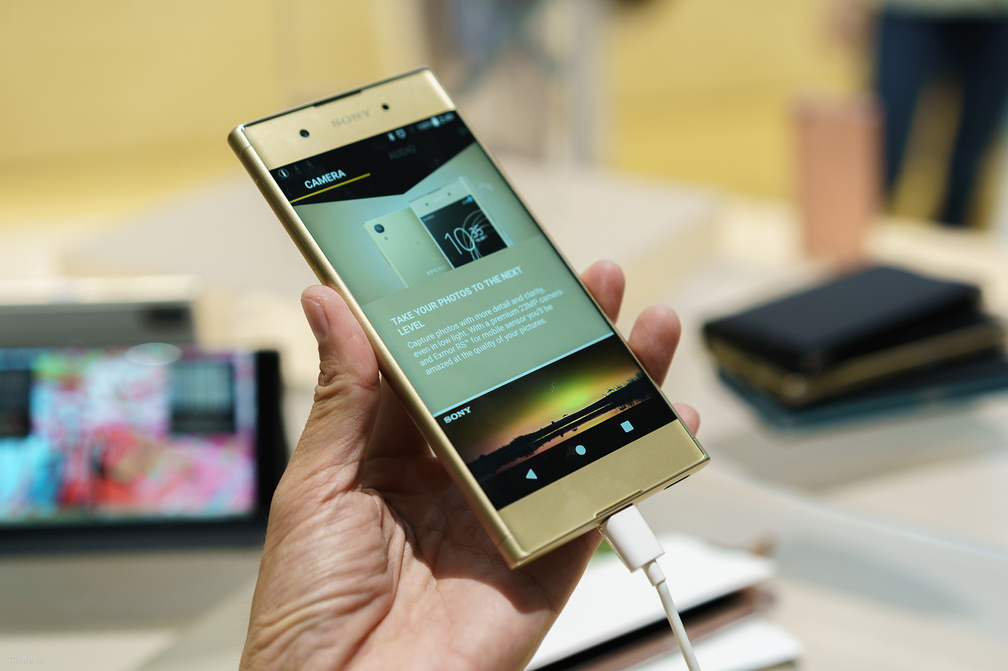 Xperia-XA1Plus-11.jpg