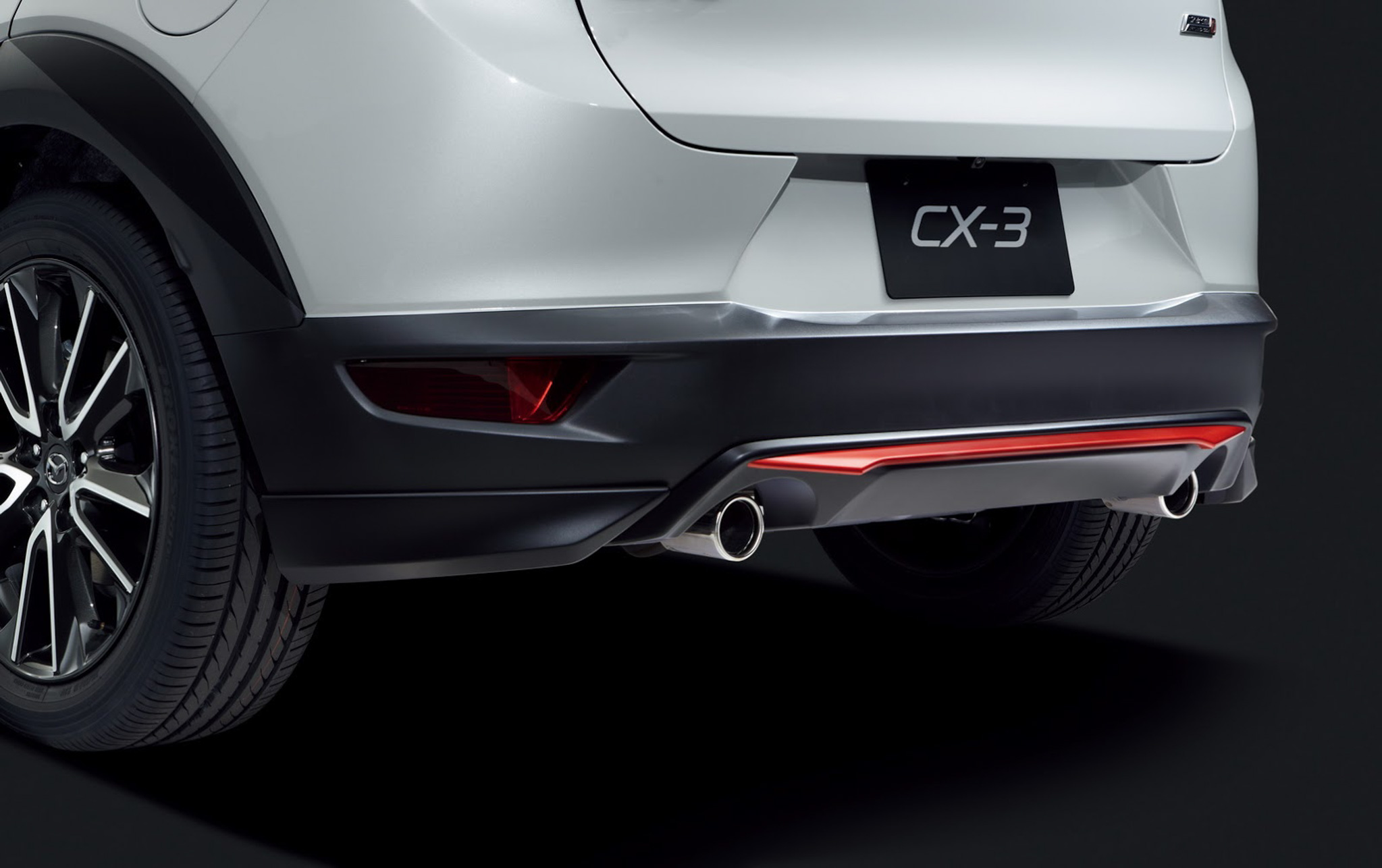 Xe.Tinhte.vn-Mazda-CX-5-CX-3-Accessories15.jpg