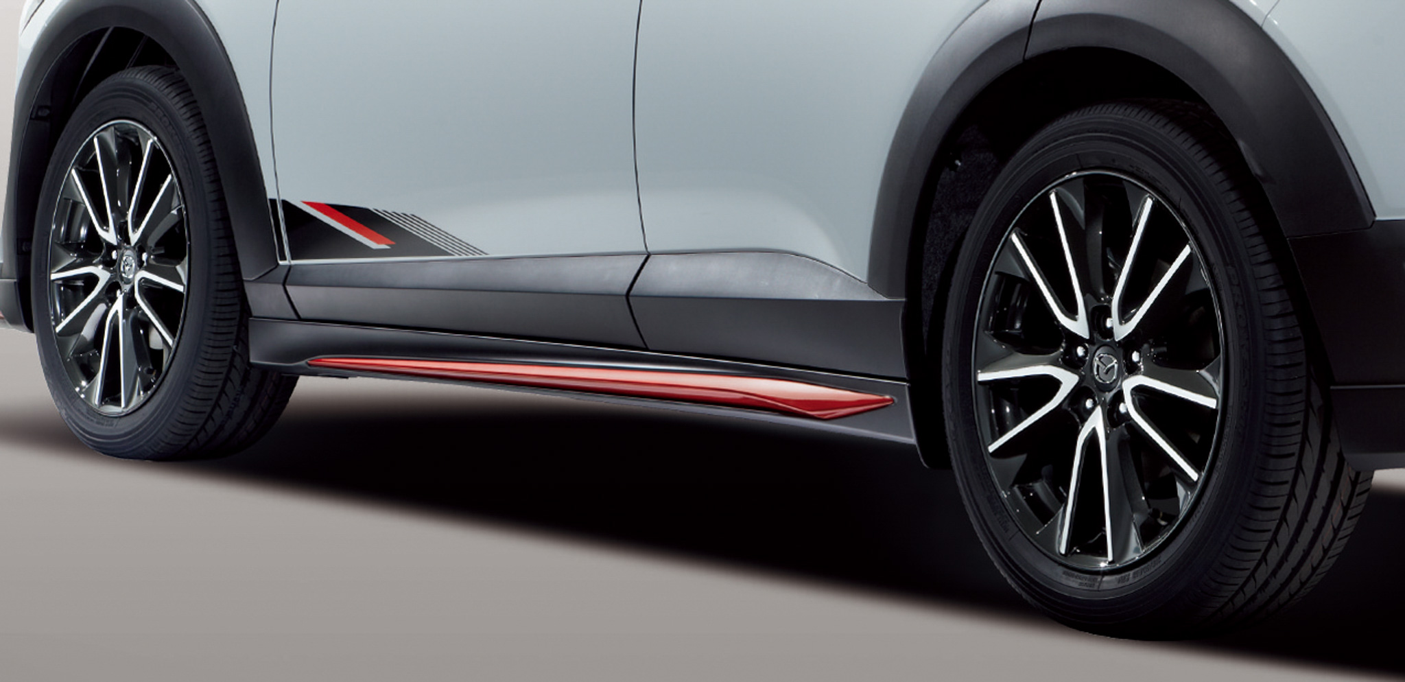 Xe.Tinhte.vn-Mazda-CX-5-CX-3-Accessories17.jpg