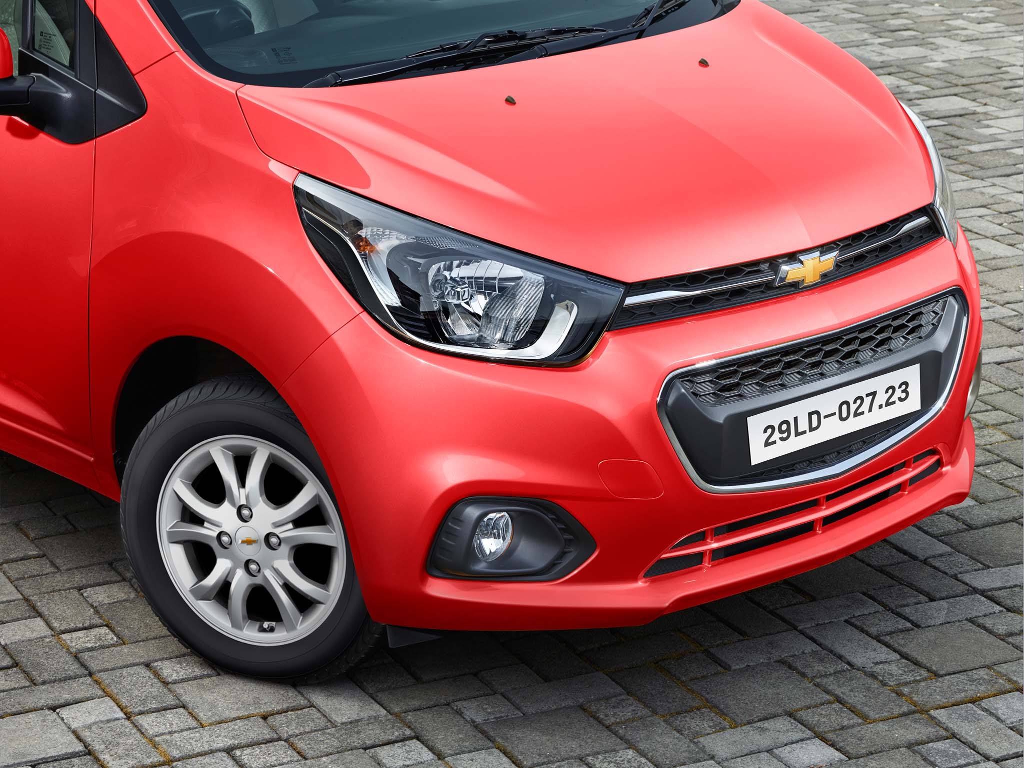 Chevrolet Spark LT 12L cũ thông số bảng giá xe trả góp