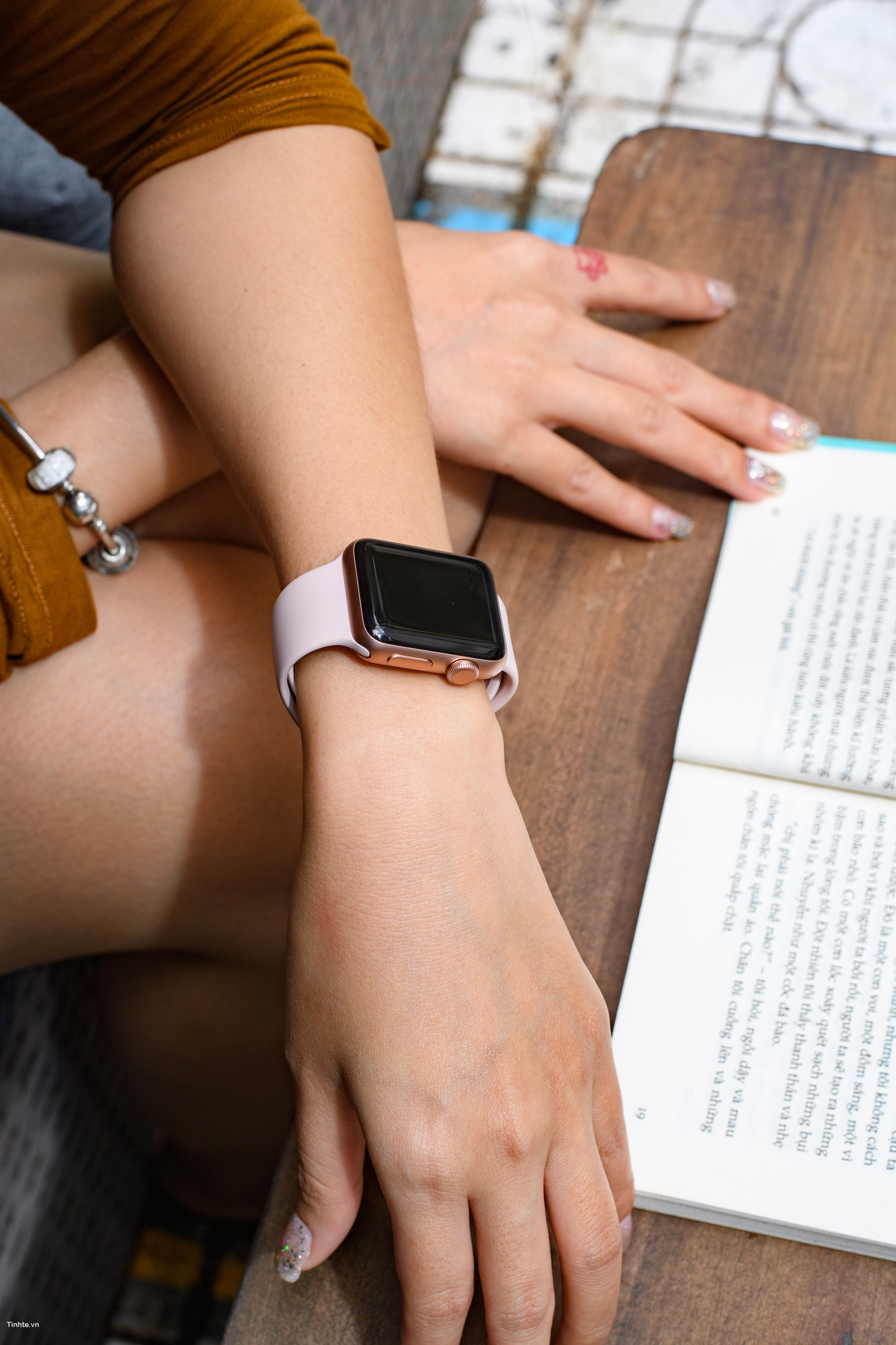 Apple ra mắt Apple Watch SE giá rẻ: Thiết kế giống Series 6, giá từ 279 USD  - Blogs các sản phẩm công nghệ zShop.vn