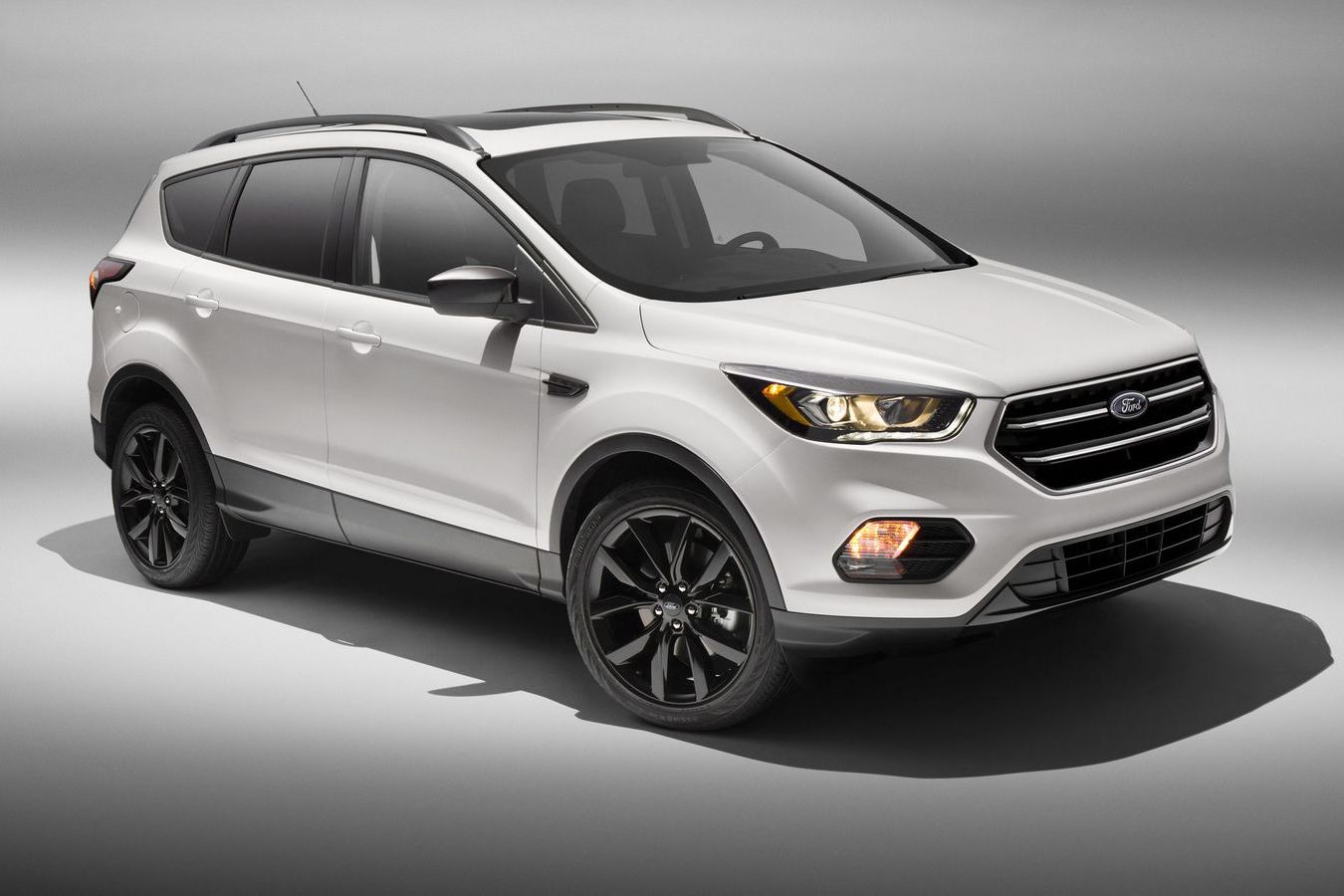 ford-escape-sport-appearance-package-001-1.jpg