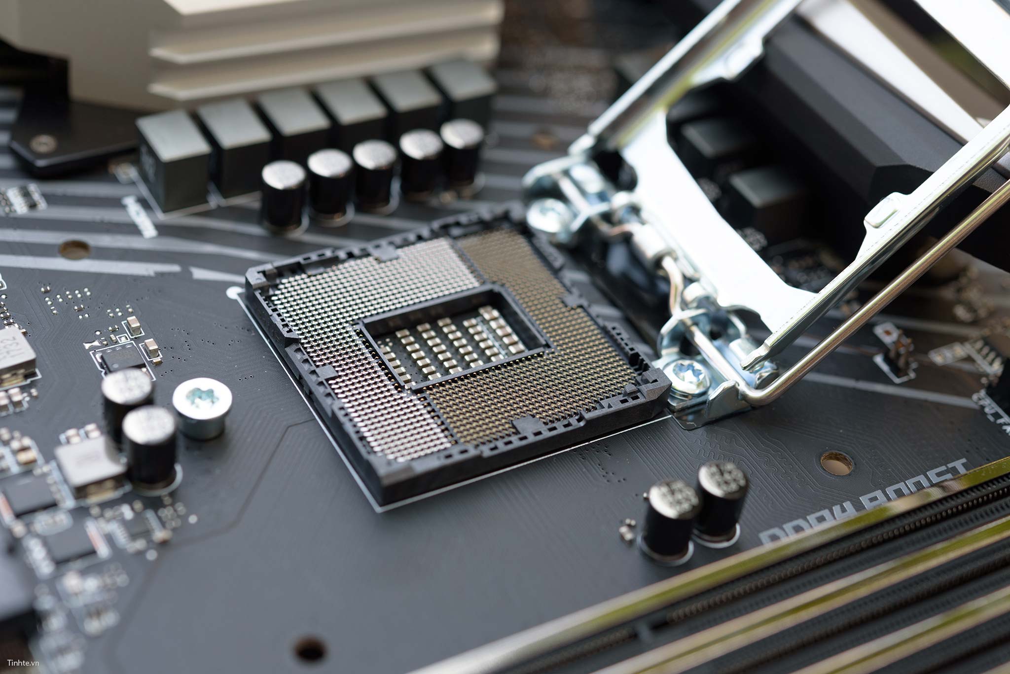 MSI Z370 Gaming_tinhte (15).jpg