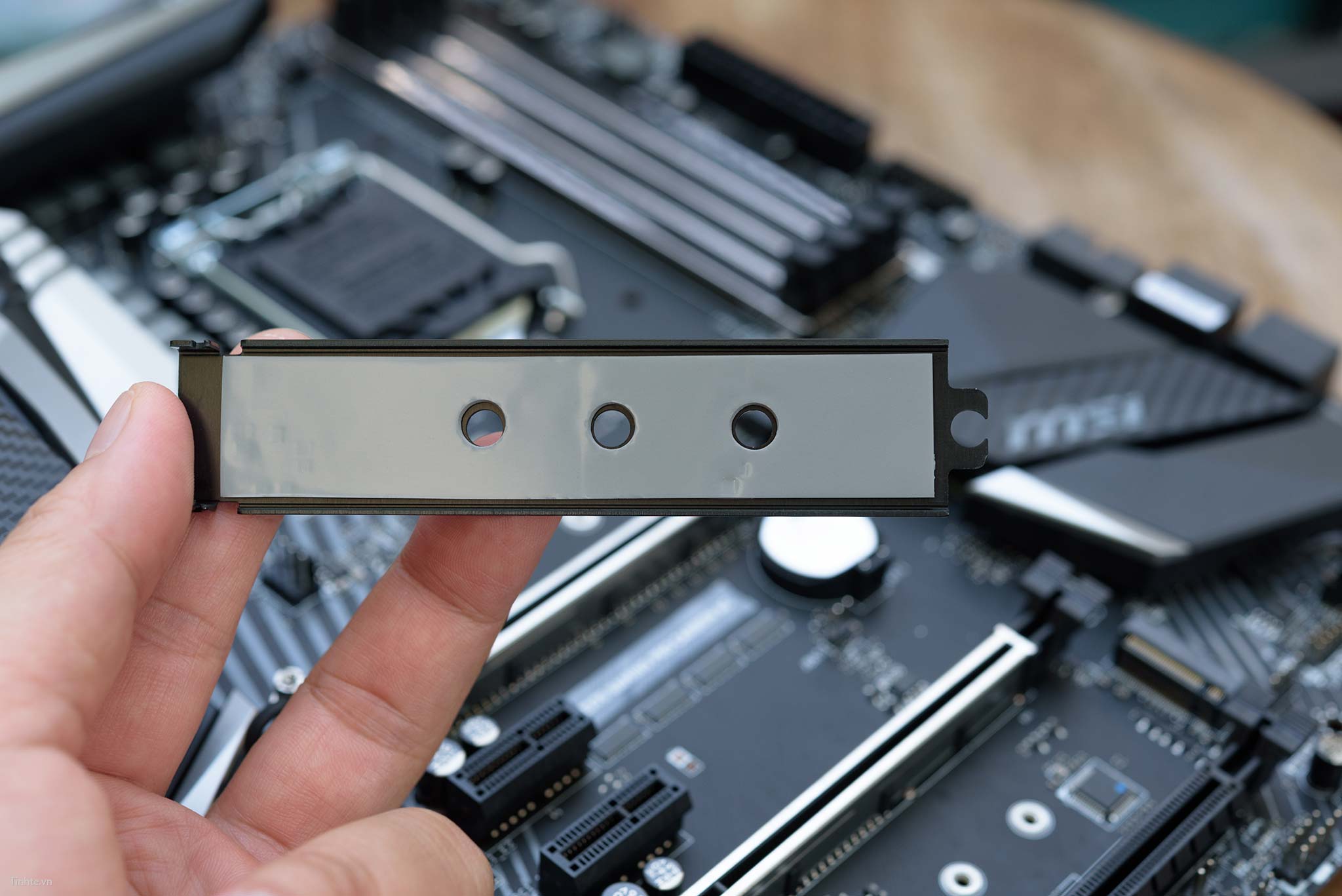 MSI Z370 Gaming_tinhte (7).jpg