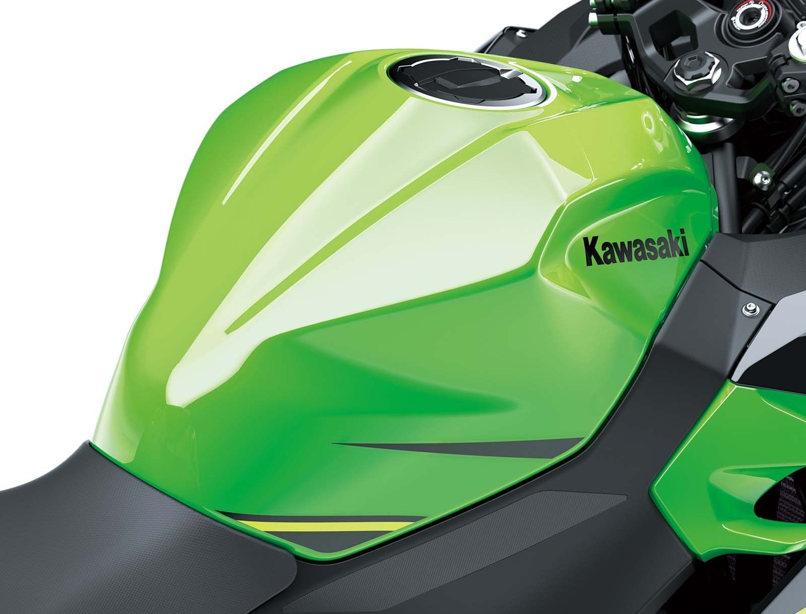 2018-Kawasaki-Ninja-400-03-1.jpg