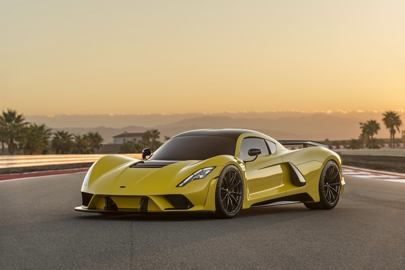 hennessey-venom-f5-unveiled-3.jpg