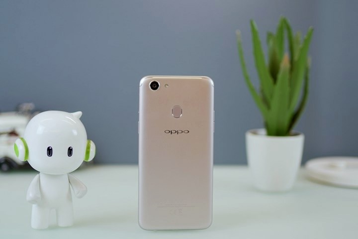 oppo-f5-first-impressions-product-shot-10.jpg