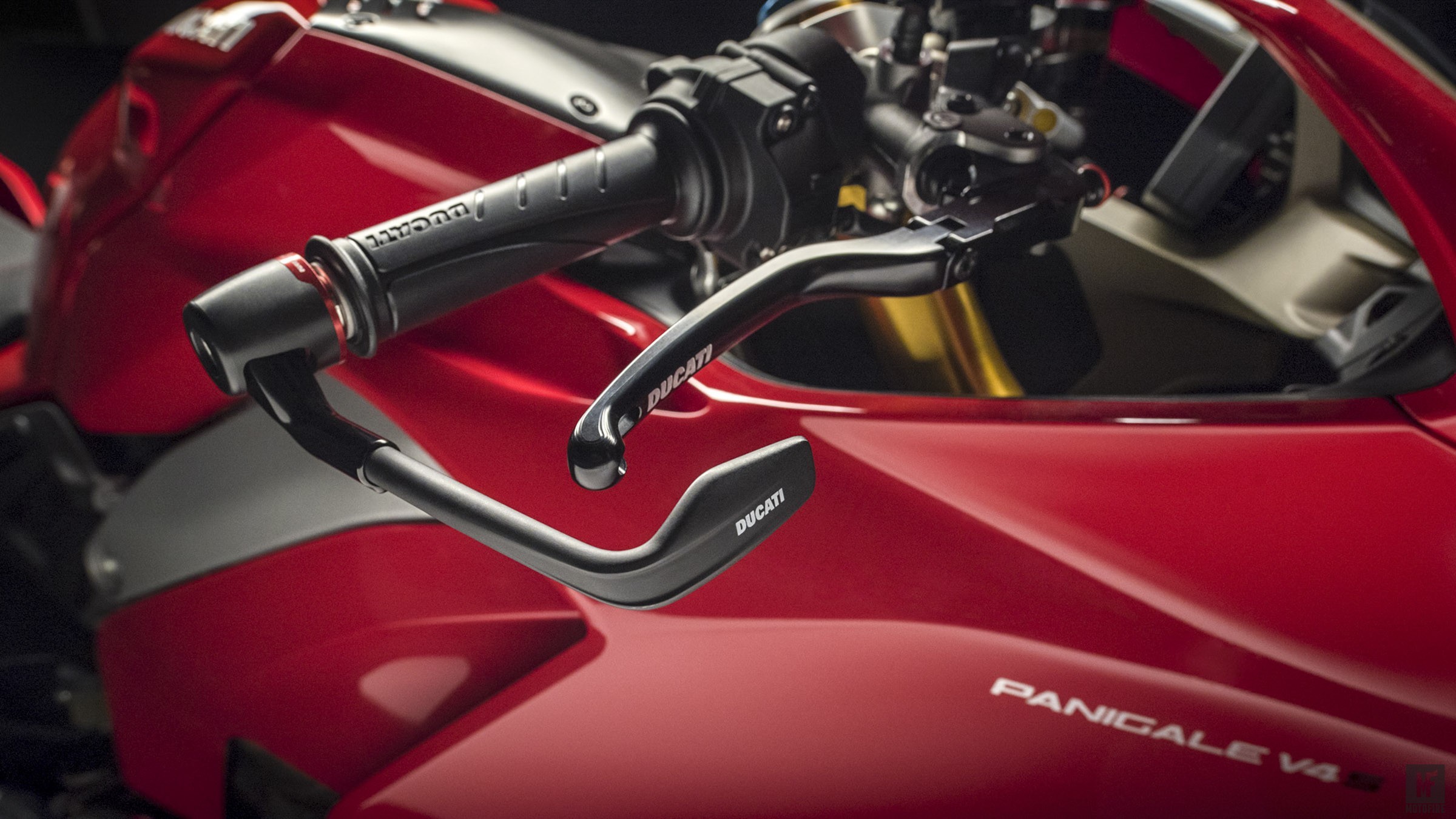 ducati-panigale-v4-2018-launch-motofire-24.jpg