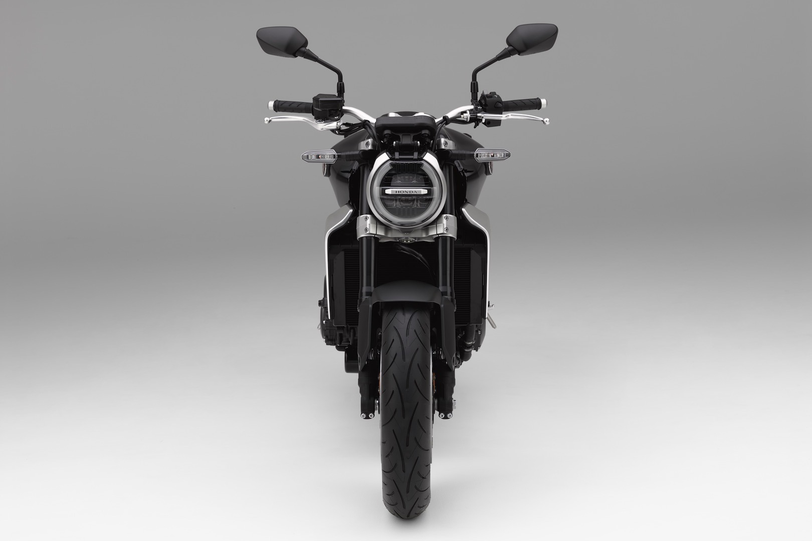 2018-Honda-CB1000R-First-Look-naked-sport-motorcycle-9.jpg