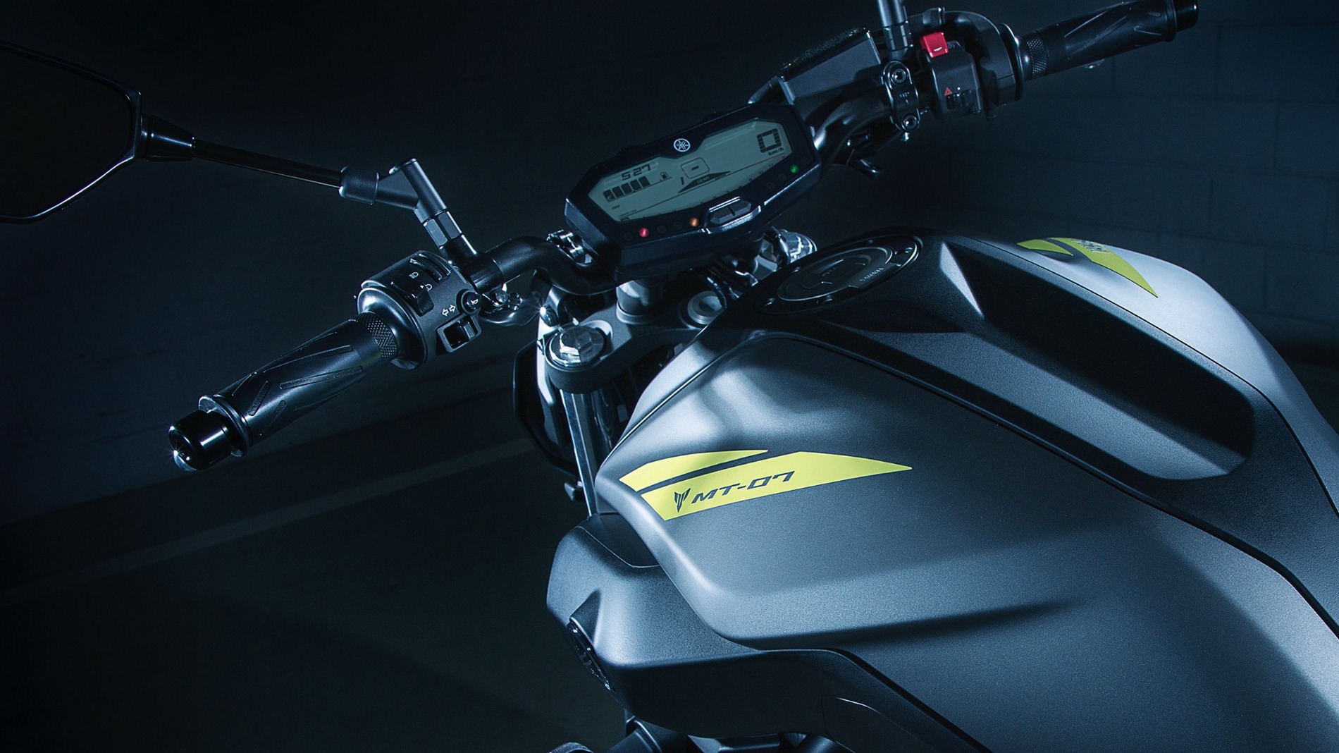 yamaha-mt07-2018-11.jpg