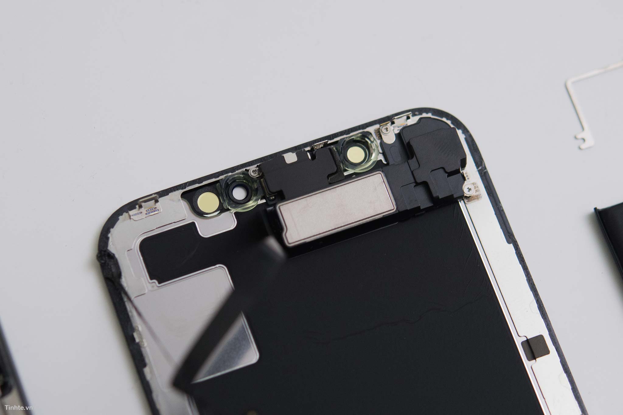 tinhte_iphone_x_teardown_mo_bung_10.jpg