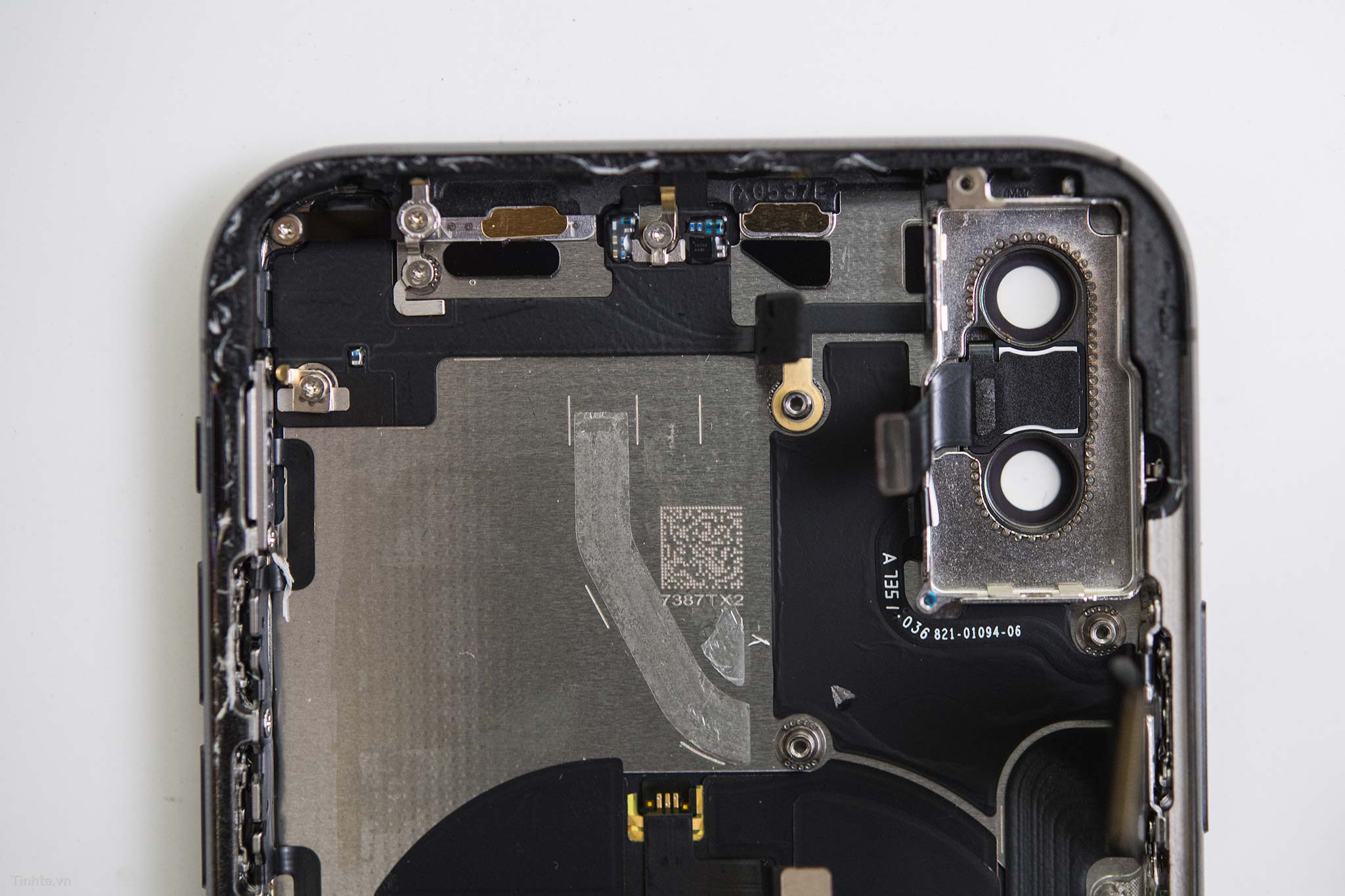 tinhte_iphone_x_teardown_mo_bung_11.jpg