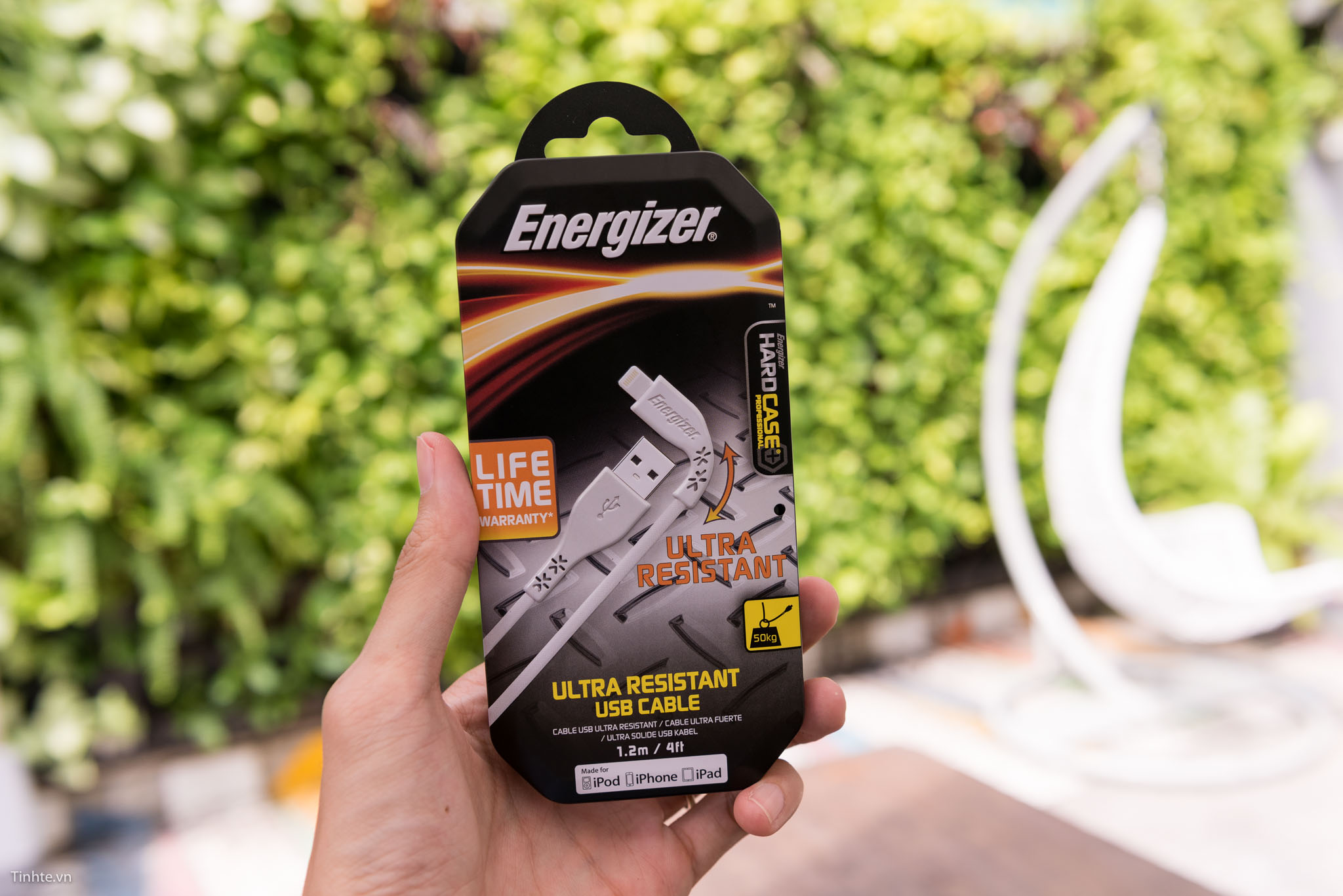 Trên tay cáp Lightning bảo hành trọn đời của Energizer, giá  đồng,  hộp kim loại tiện dụng