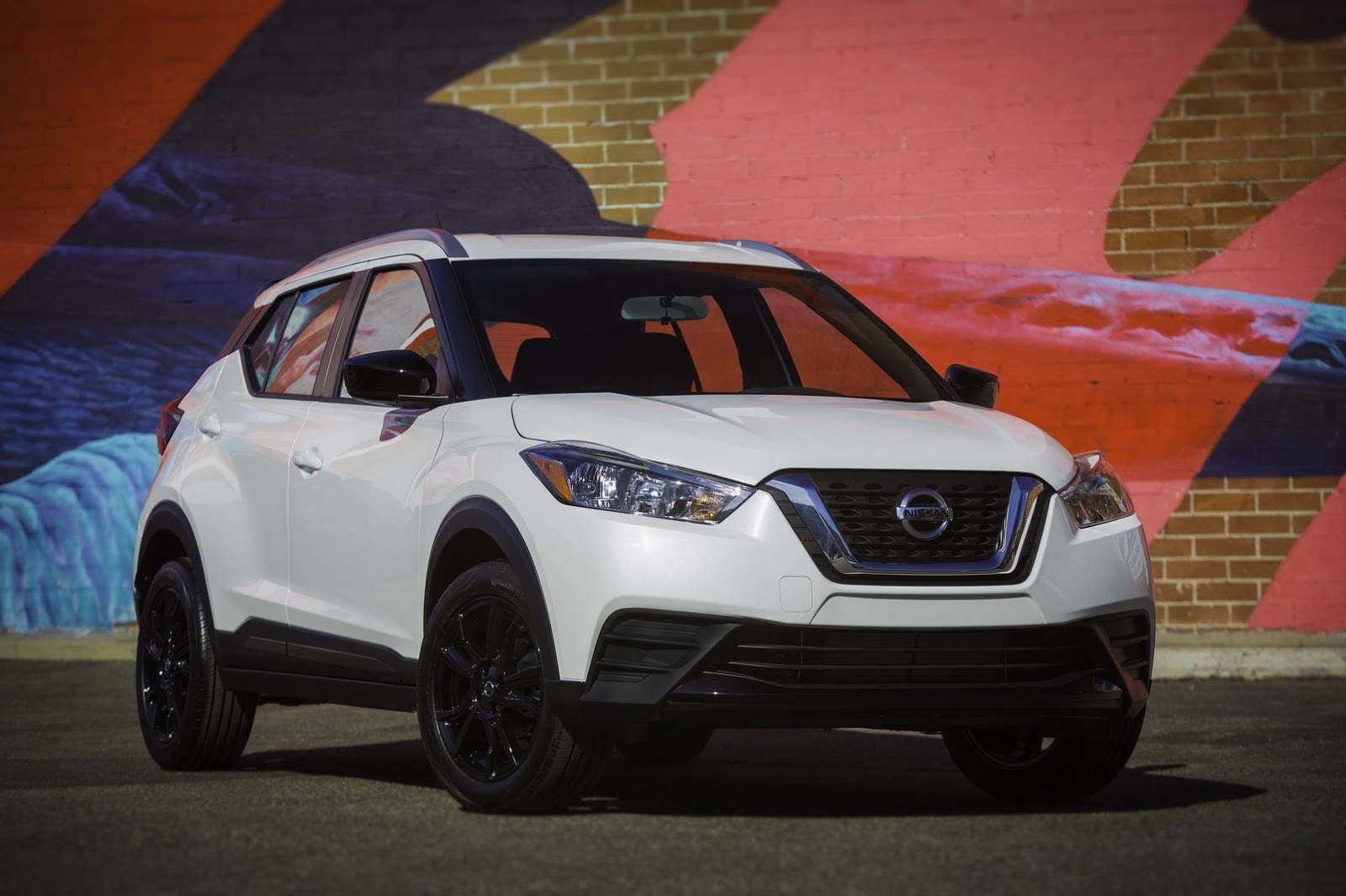 nissan-kicks-live-pics-la-11.jpg