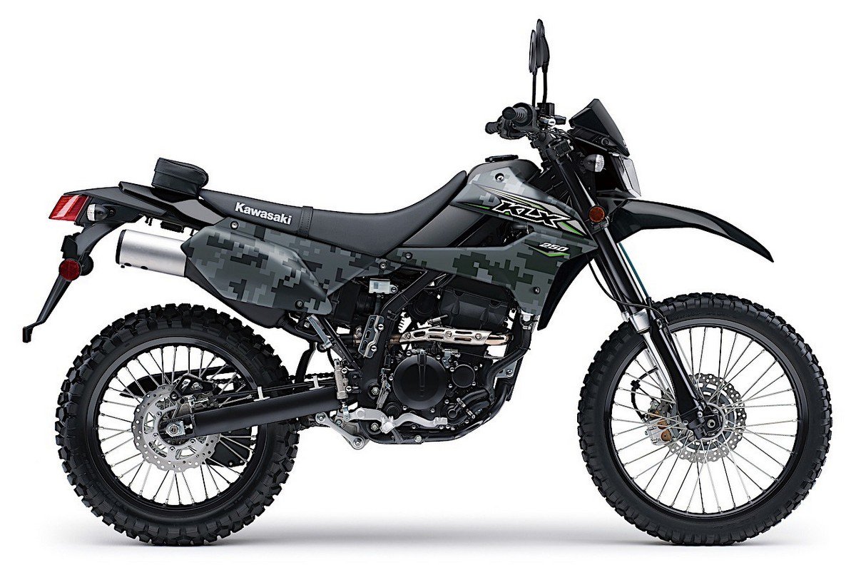 klx-250-abs-2018-camo-2.jpg