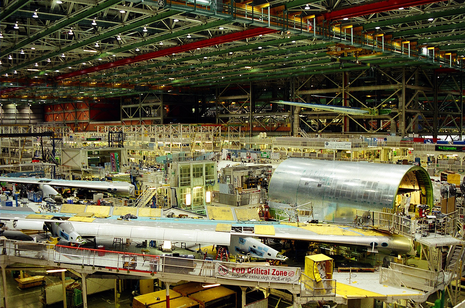 Boeing_Factory_2002.jpg