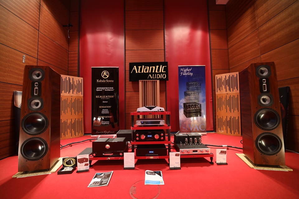 AVSHOW 2017 Hà Nội lần thứ 13 chính thức khai mạc tưng bừng, đông vui