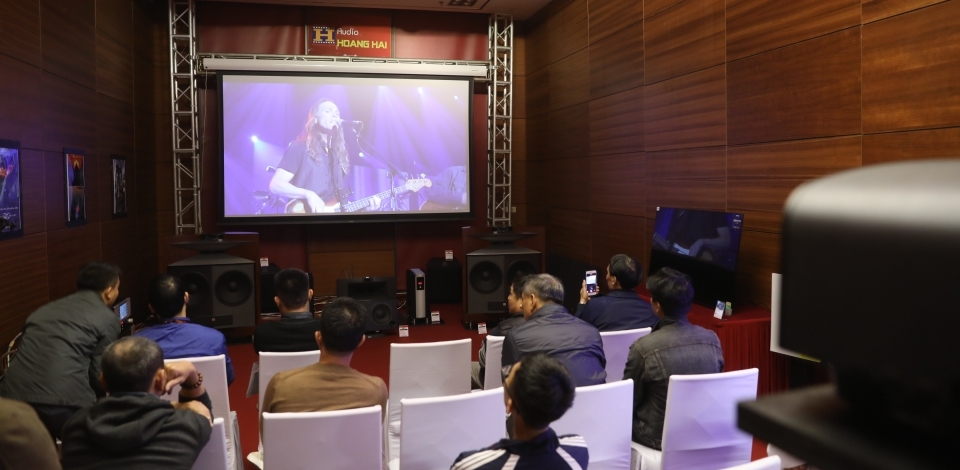 monospace-avshow-2017-hoàng-hải-audio-jbl-mark-levinson-1.JPG