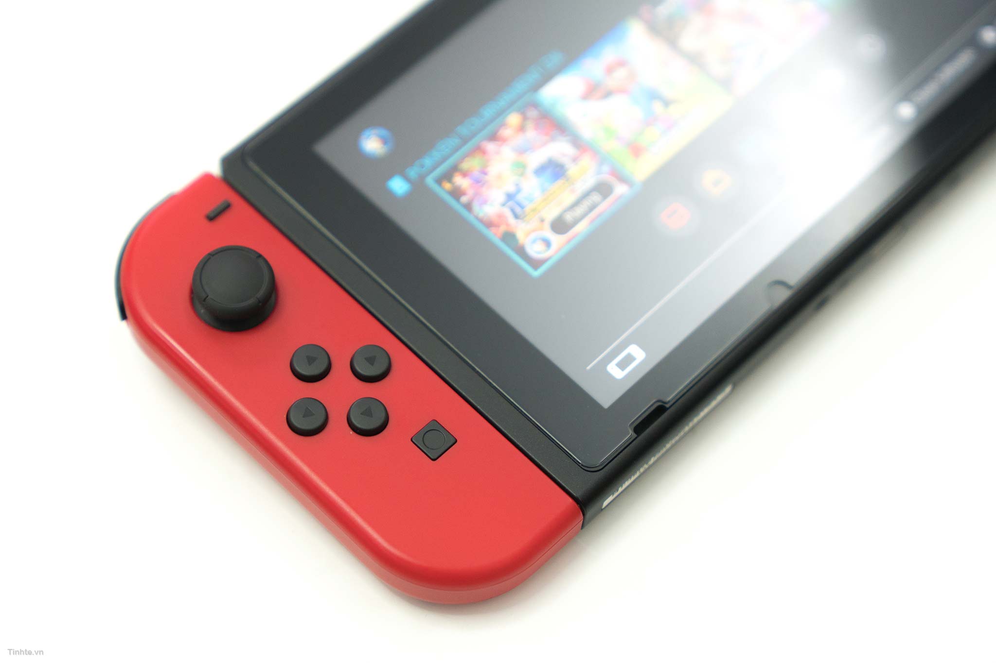 tinhte_tren_tay_nintendo_switch_mario_odysey_edition_5.jpg