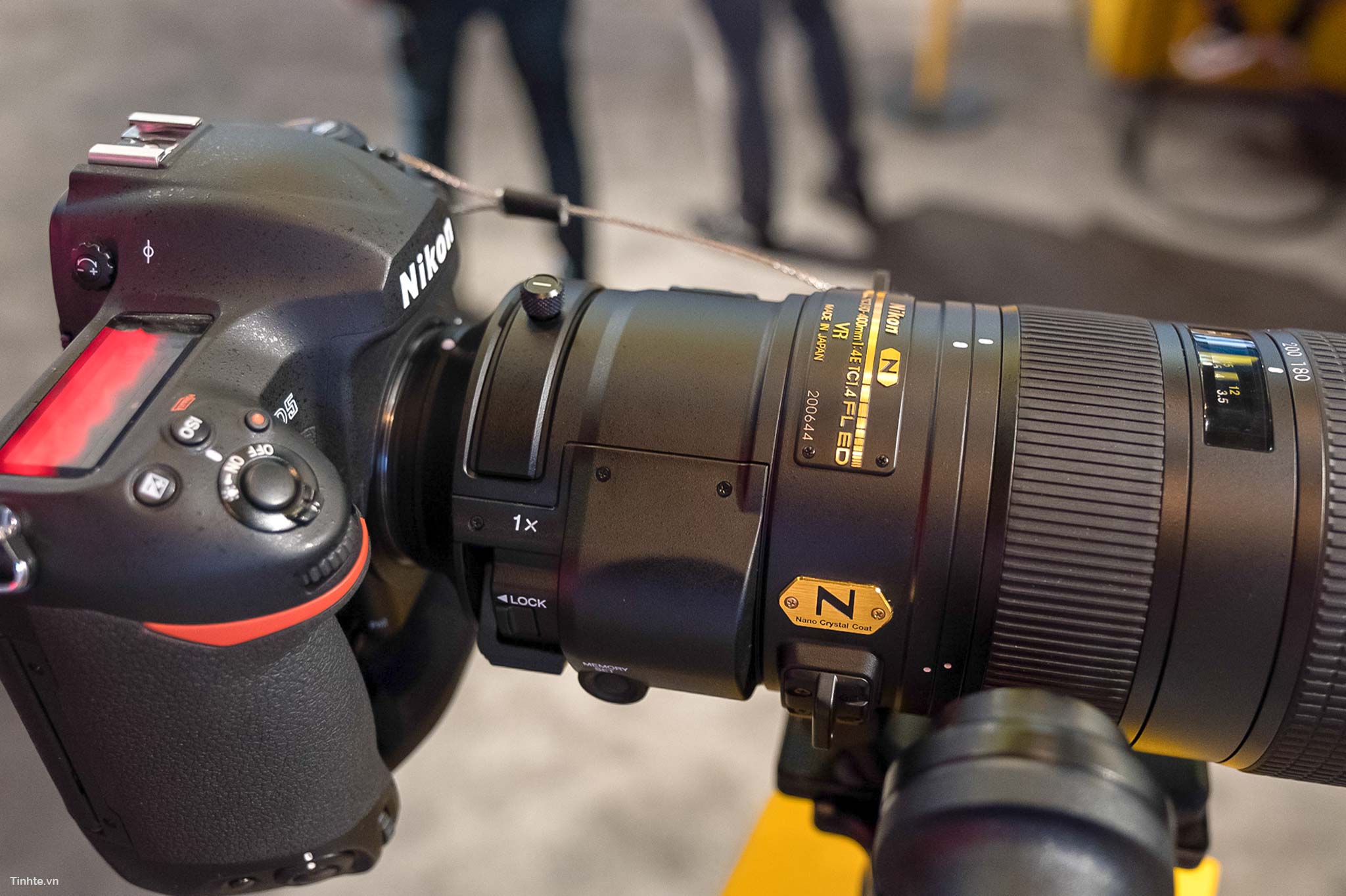 Nikkor 180-400mm F4E - Camera.tinhte.vn 5.jpg
