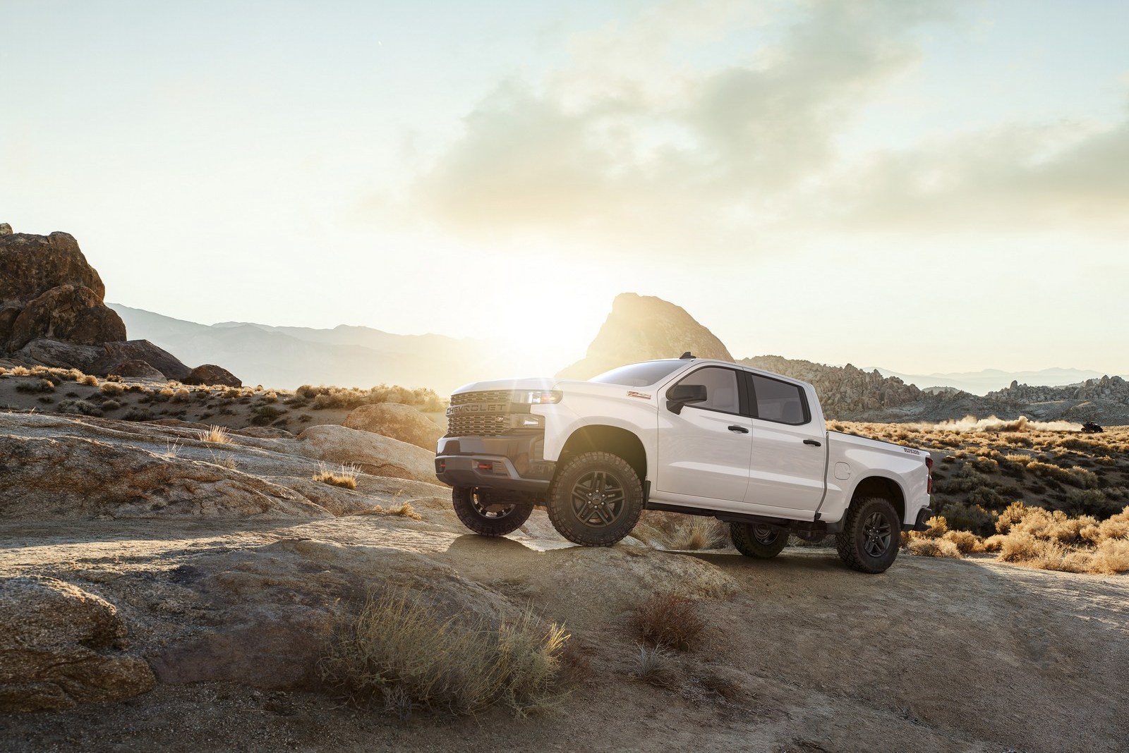 2019-Chevrolet-Silverado-13.jpg