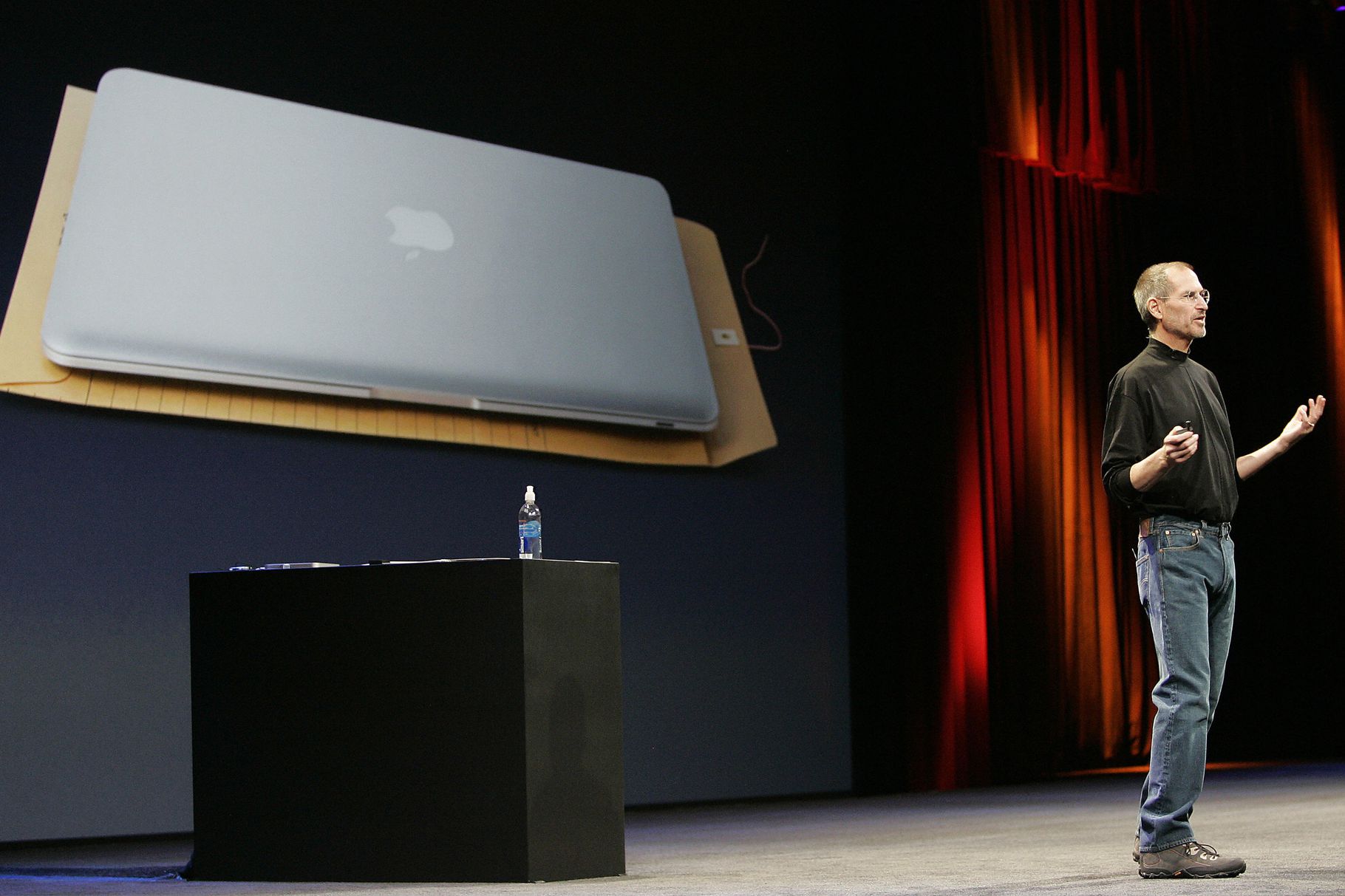 MacBook_Air_Steve_Jobs.jpg