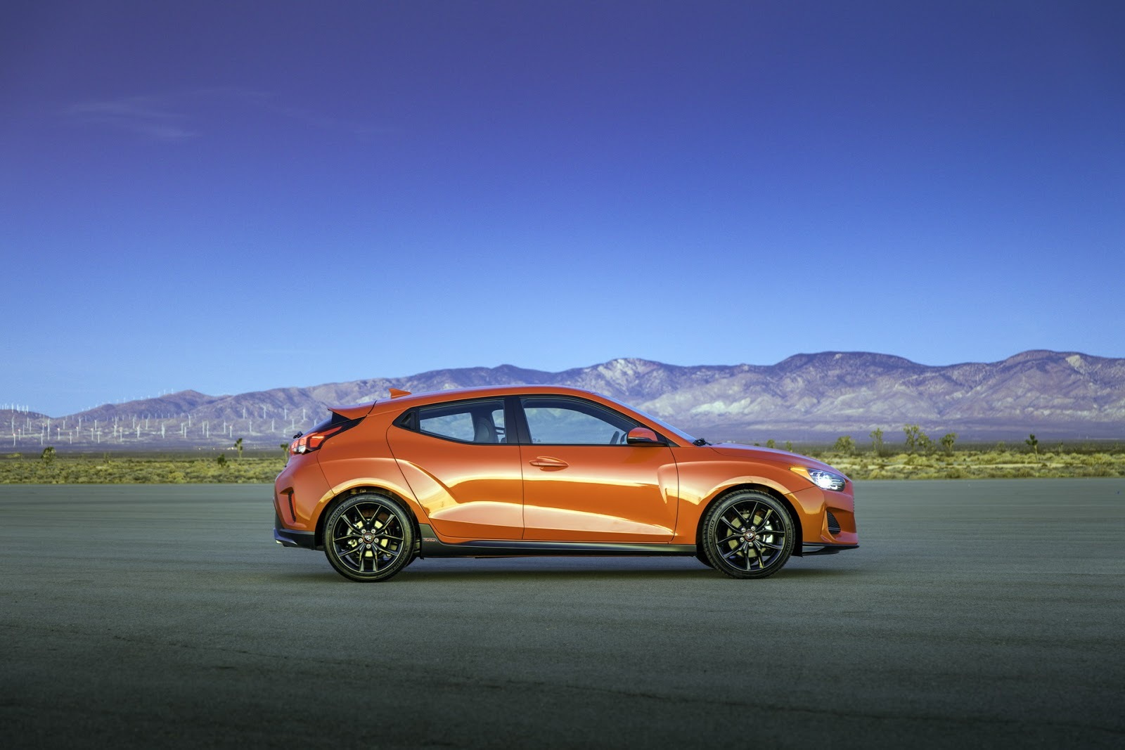 2019-Hyundai-Veloster-81.jpg