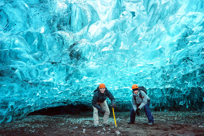 blue-ice-caves-XL_680x0.jpg