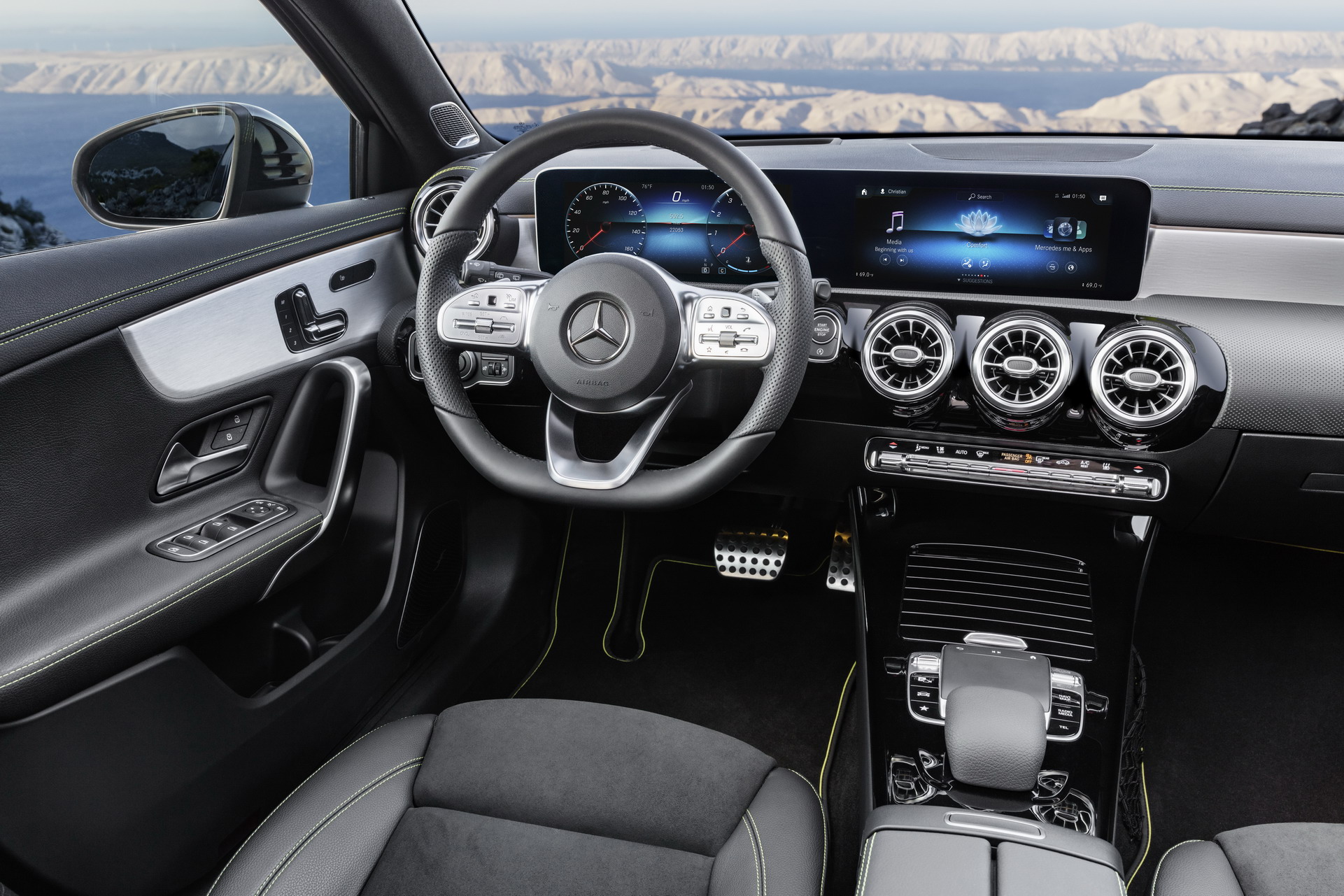 Mercedes-Benz_A-Class_2019_xe.tinhte.vn_9.jpg