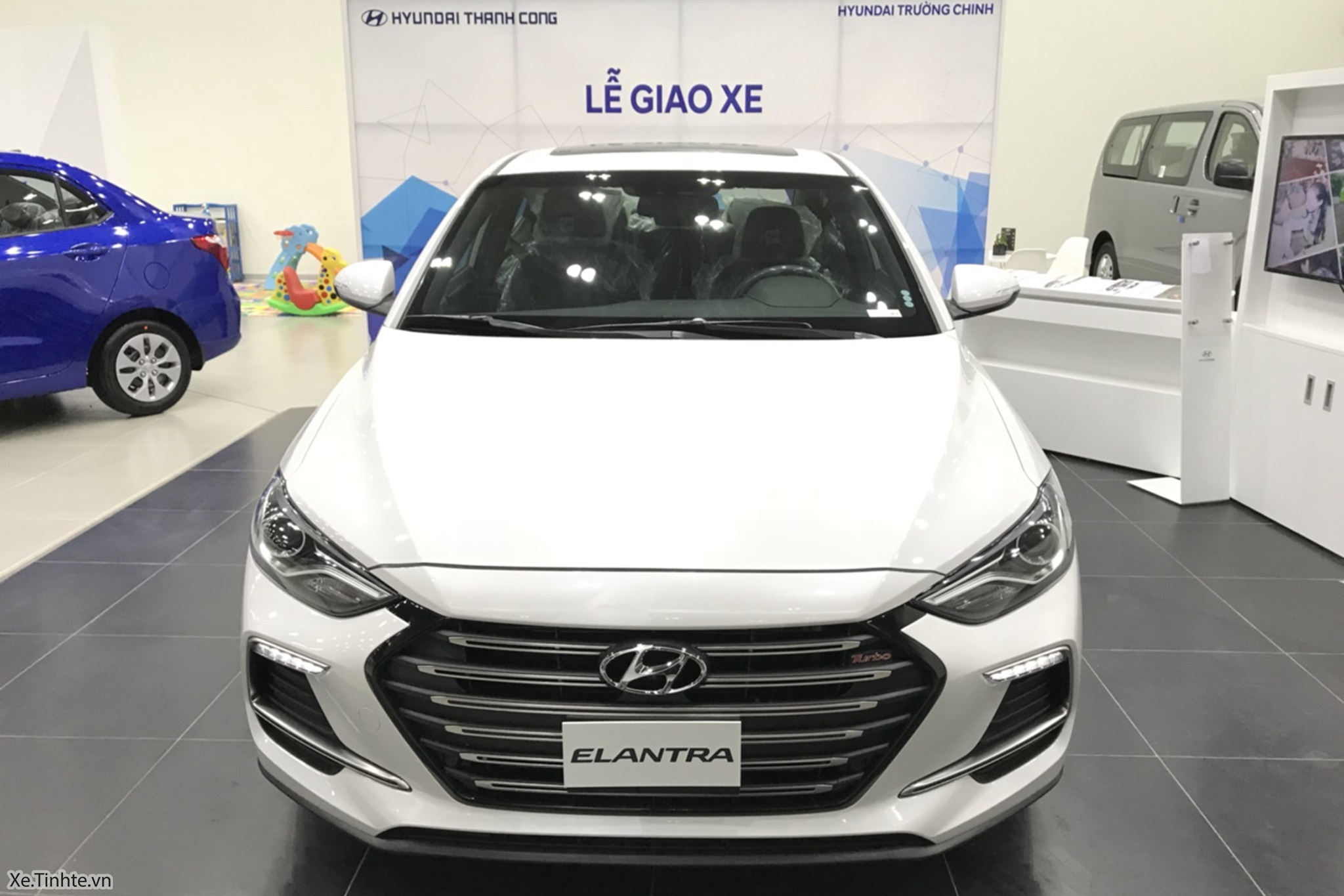 Hyundai_Elantra_Sport_2018_Xe_Tinhte_030.jpg