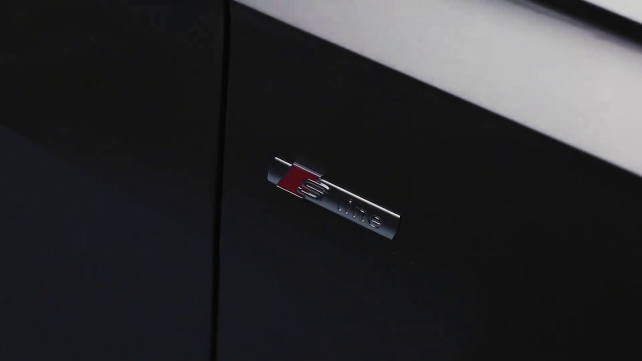 2018-Audi-A6-S-line-badge.jpeg