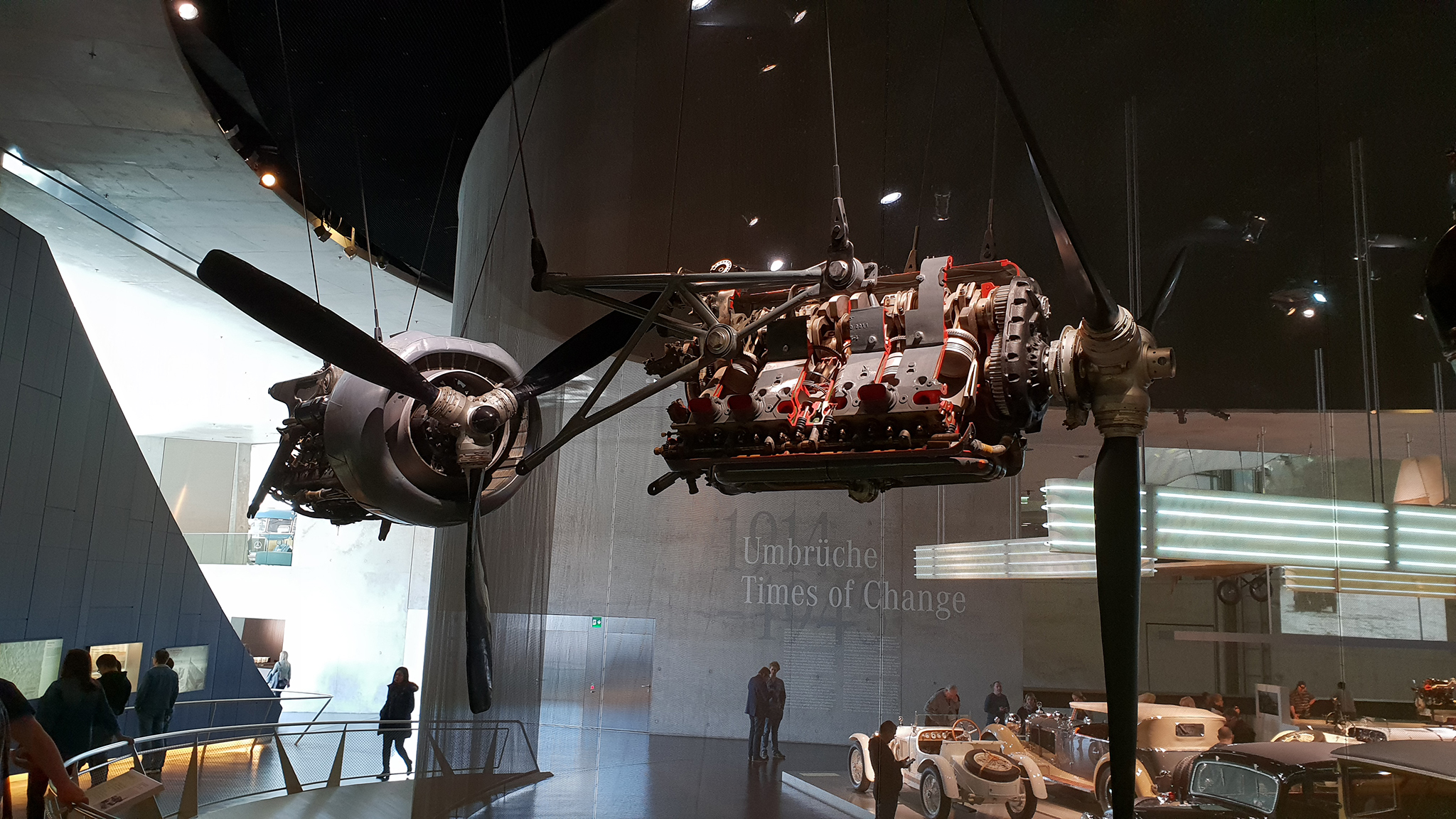 S9-Mercedes-Benz Museum-tinhte-71.jpg