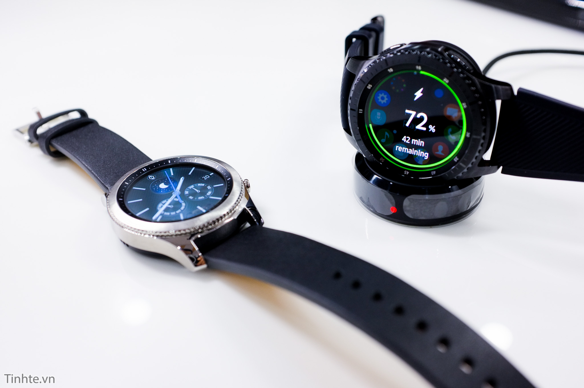 Samsung_Gear_S3_smartwatch_Android_iOS.jpg