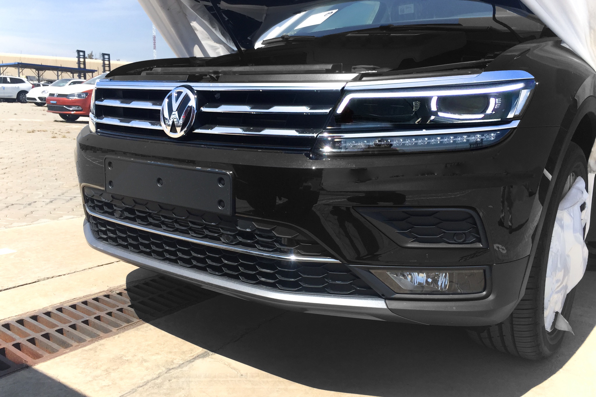 VW_Tiguan_Allspace_2018_Xe_Tinhte-004.JPG