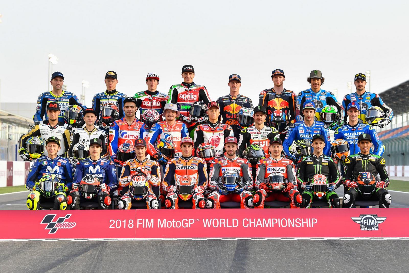 motogp-lines-up.jpg