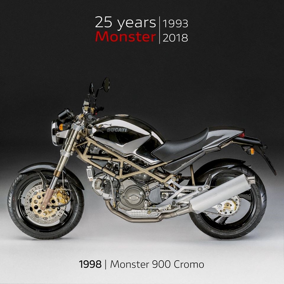 5 Monster Monster M900 MC.jpg