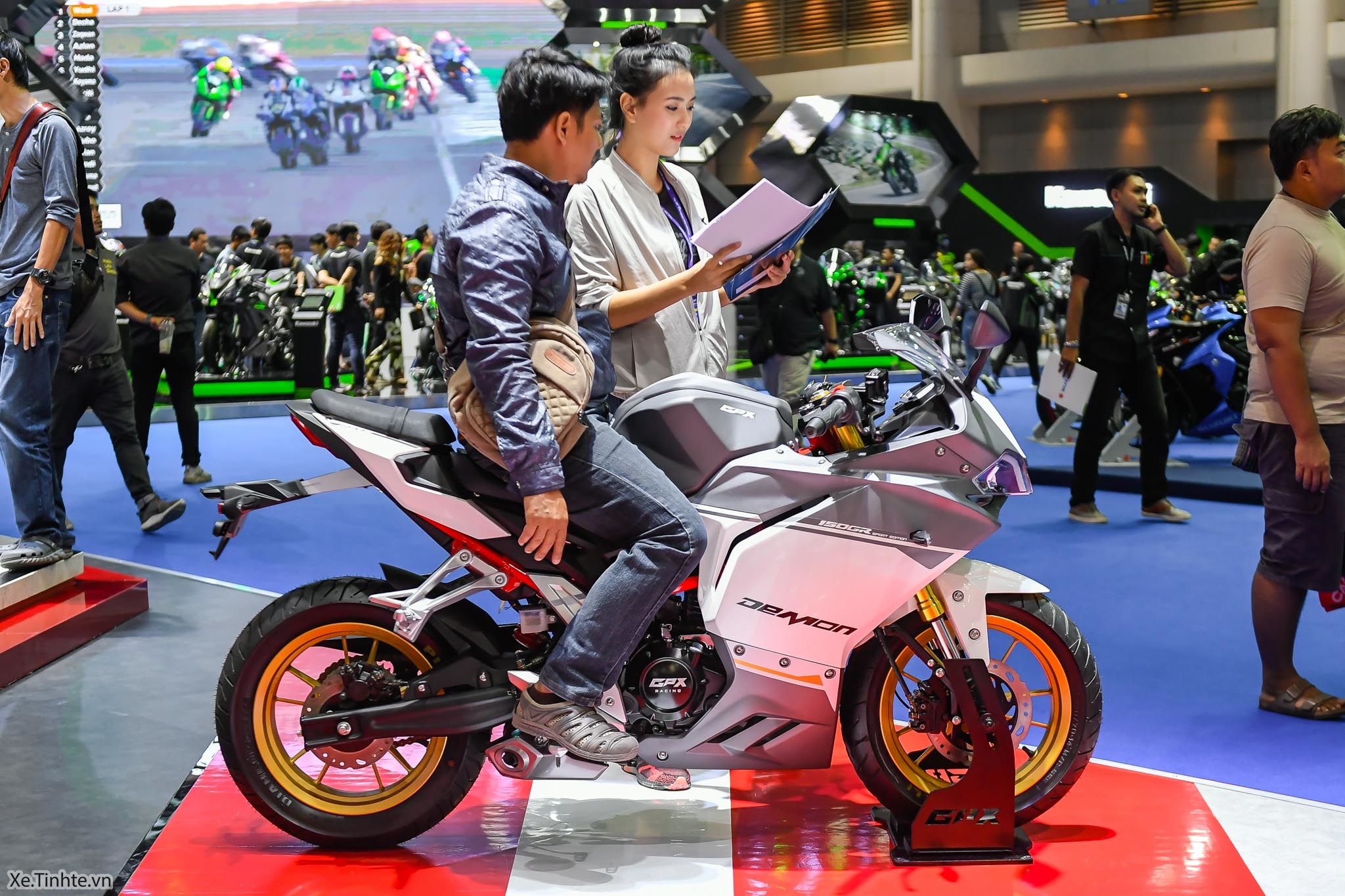 Chi tiết chiếc môtô GPX Demon 150GR giá 64 triệu vừa về Việt Nam