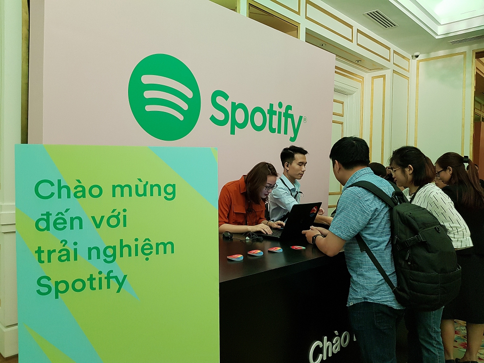 Monospace_Spotify_Vietnam_press_Conference_p1.jpg