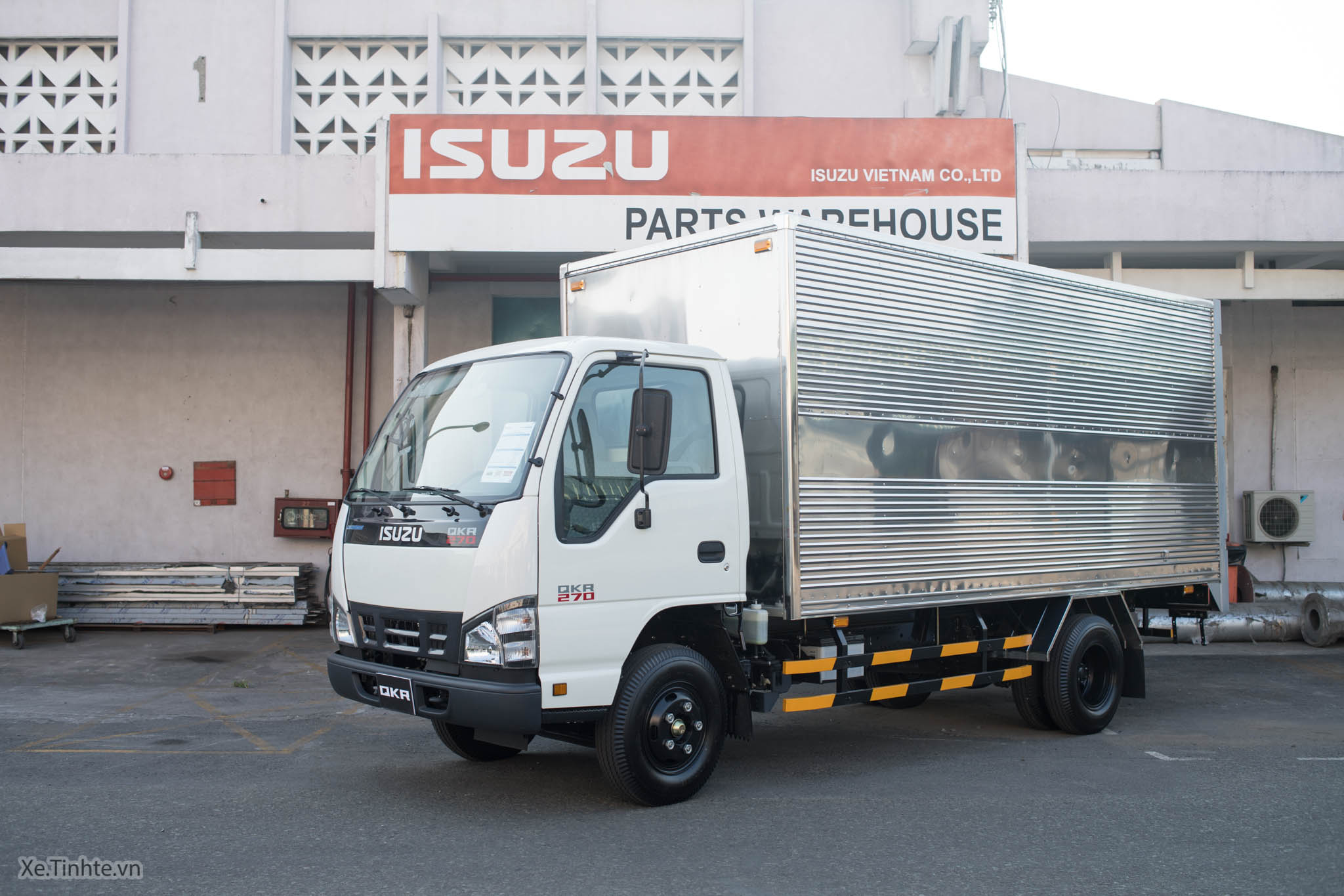 Isuzu Bluepower_Xetinhte-1012.jpg