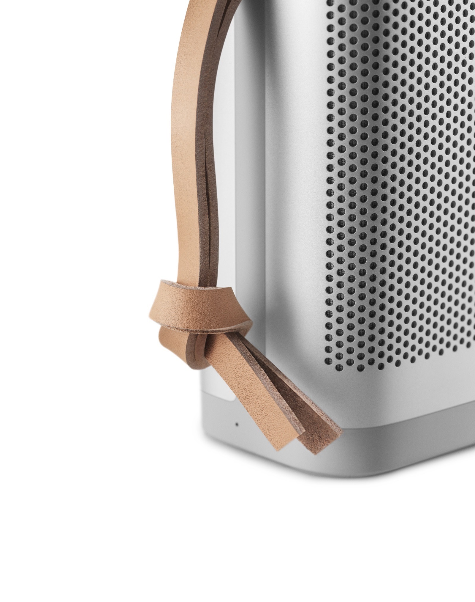beoplay-p6-natural-40599881055-o-1.jpg