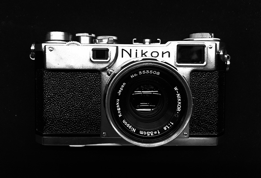 Nikon-rangefinder-camera.jpg