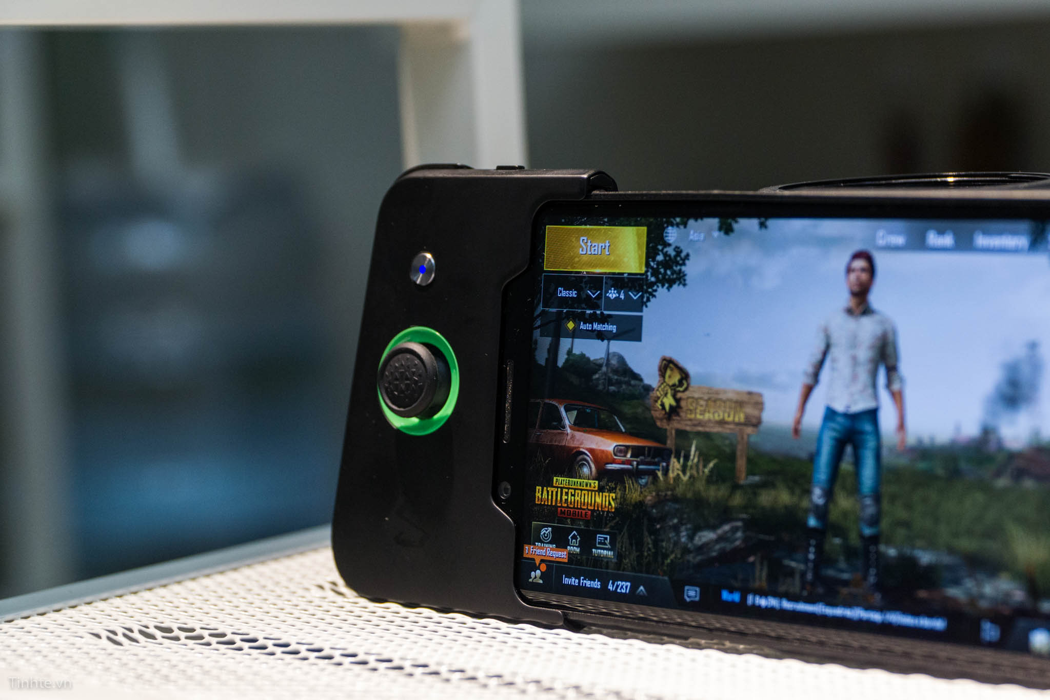 Телефон gaming. Сяоми игровой смартфон. Игровой телефон Xiaomi Black Shark. Игровой смартфон Xiaomi 2022. Ксиаоми Блэк Шарк айфон.